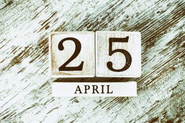 25 Nisan takvimi