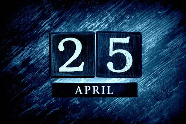 25 апреля Календарь — стоковое фото