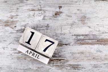 17 Nisan takvimi