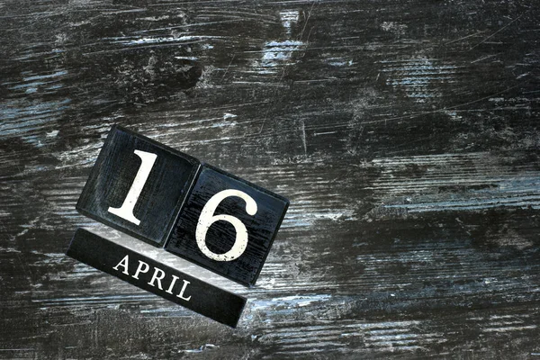 4 月 16 日カレンダー — ストック写真