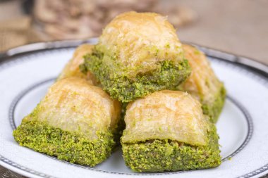 Türk tatlıları; Fıstıklı baklava