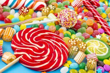 Renkli şeker, tatlılar