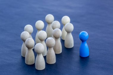 Minyatür insan figürleri, takım çalışması kavramı