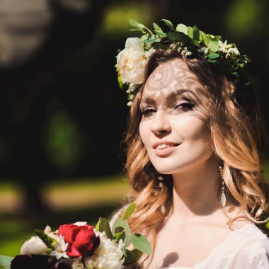 Güzel gelin niteliğine