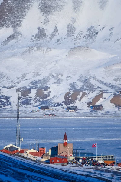 Церква Норвегії Природи Краєвид Гір Шпіцбергенський Лонг Місто Шпіцберген Арктиці — стокове фото