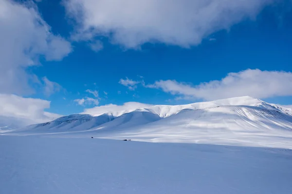 노르웨이 Spitsbergen 롱위에아르뷔엔 스발바르 하늘의 — 스톡 사진