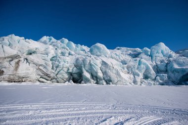  Norveç buzul dağ Spitsbergen Longyearbyen Svalbard kutup kış kutup ışığı gün gökyüzü manzara doğası