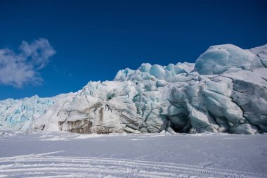  Norveç buzul dağ Spitsbergen Longyearbyen Svalbard kutup kış kutup ışığı gün gökyüzü manzara doğası