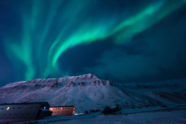 Kuzey Kutup Işıkları Aurora Borealis Gökyüzü Yıldızı Norveç Svalbard Longyearbyen — Stok fotoğraf