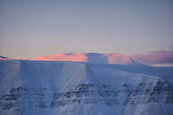 Noorwegen Landschap Natuur Van Bergen Van Spitsbergen Longyearbyen Spitsbergen Noordelijke — Stockfoto