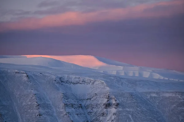 Noorwegen Landschap Natuur Van Bergen Van Spitsbergen Longyearbyen Spitsbergen Noordelijke — Stockfoto