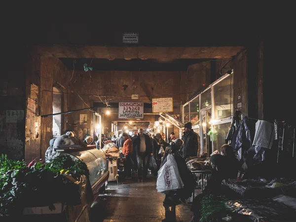 Tiflis, Gürcistan. 27 Aralık 2017. dezerter'ın Bazaarı genel planı. Kapalı Pazar, yatay fotoğraf