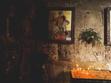 Jvari Manastırı (haç Manastırı), Mtsheta, Gürcistan içinde St. George simgesi. Gürcü Ortodoks Kilisesi. Yatay fotoğraf
