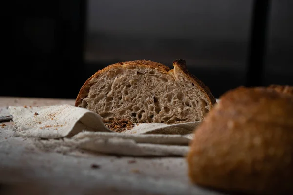 Rzemieślniczy Chleb Zakwaszony Krojony High Hydration Sourdough Bread — Zdjęcie stockowe