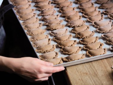 Tepside çavdar ekmeği (vareniki)