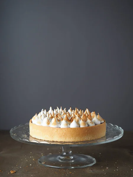 Kue Coklat Lezat Dengan Krim Kocok — Stok Foto