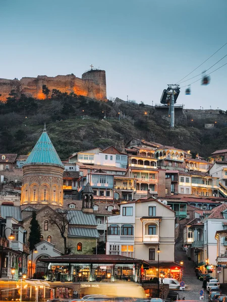 Akşam Tiflis City Manzarası, Georgia. Narikala Kalesi