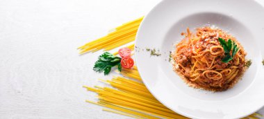 domates soslu makarna 