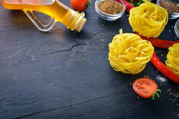 Makarna sebze, kiraz domates ile