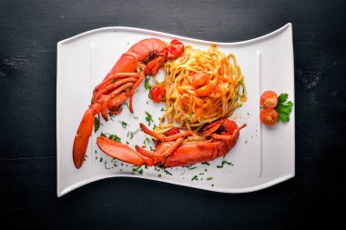 Omar içinde baharatlar haşlanmış