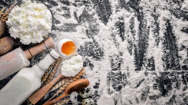 Ekmek, peynir ekşi krema için hazırlık