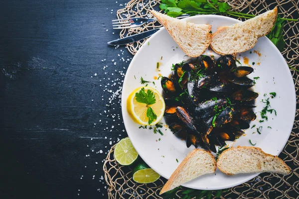 Sos haşlanmış midye