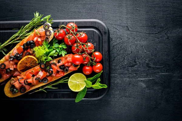 Bruschetta domates, zeytin