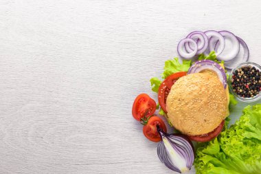 Peynir, hamburger eti