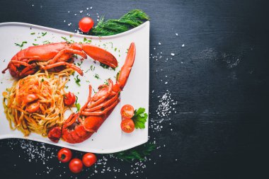 Omar içinde baharatlar haşlanmış