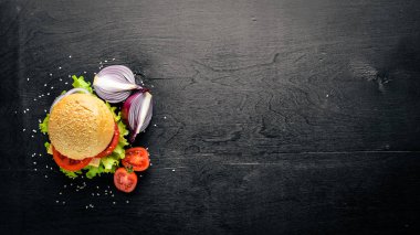 Peynir, hamburger eti