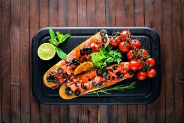 Bruschetta domates, zeytin