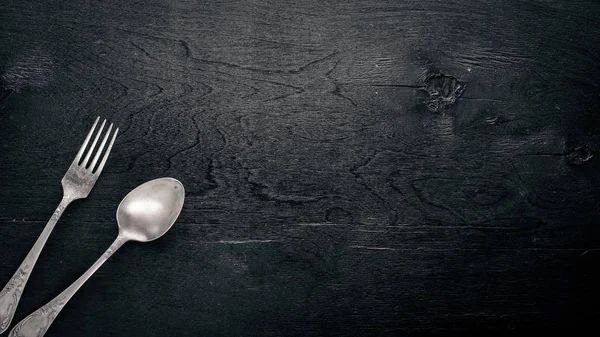 Herramientas de cocina Sobre fondo de madera . —  Fotos de Stock