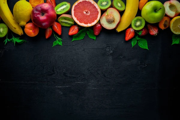 Zestaw świeżych owoców — Zdjęcie stockowe