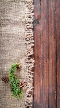 Eski kumaş. Ahşap arka plan üzerinde. Üstten Görünüm.