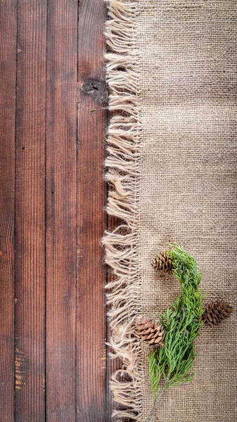 Eski kumaş. Ahşap arka plan üzerinde. Üstten Görünüm.