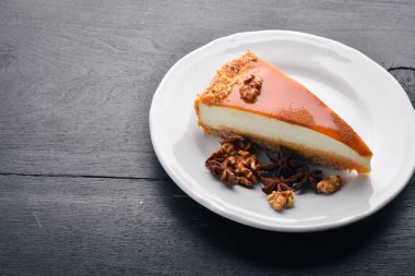 Süzme. Ahşap bir arka plan üzerinde. Üstten Görünüm. Metniniz için boş alan.