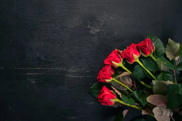 Rosa Roja Sobre Fondo Madera Día San Valentín Amor Vista —  Fotos de Stock