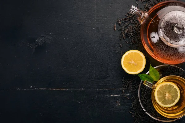 Fűszerek Gyógynövények Egy Üveg Csésze Tea Fekete Fából Készült Háttér — Stock Fotó