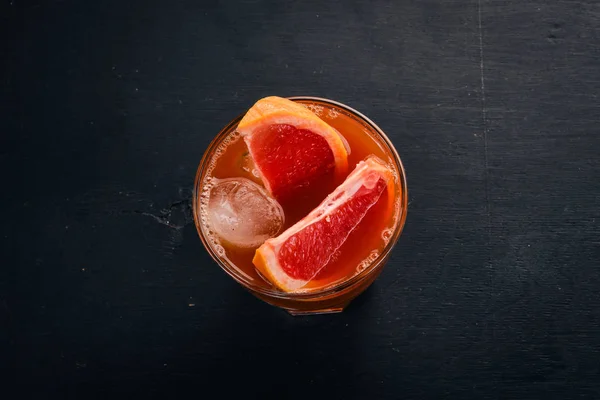 Cocktail Whiskey Grapefruit Juice Wooden Black Background Top View Copy — Stock Photo, Image