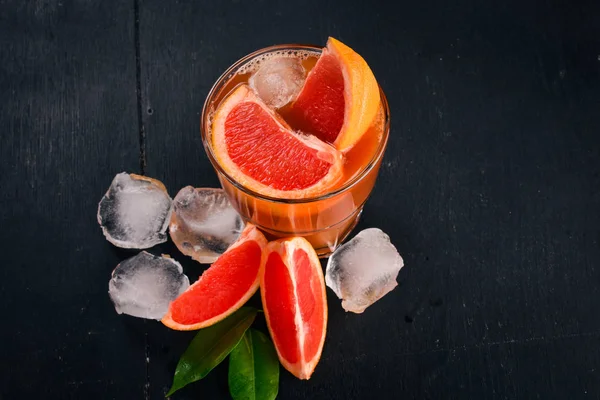 Cocktail Whiskey Grapefruit Juice Wooden Black Background Top View Copy — Stock Photo, Image