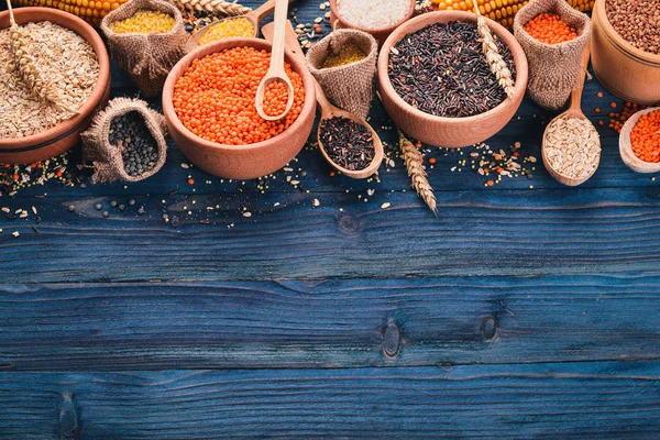 Conjunto Grumos Grãos Trigo Mourisco Lentilhas Arroz Painço Cevada Milho — Fotografia de Stock