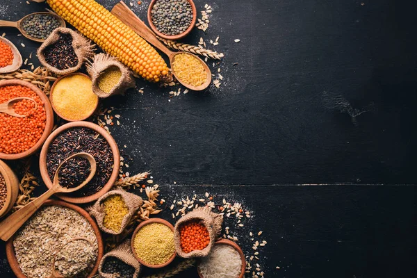 Conjunto Grumos Grãos Trigo Mourisco Lentilhas Arroz Painço Cevada Milho — Fotografia de Stock