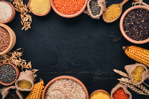 Set Groats Dan Grains Buckwheat Lentil Beras Millet Jelai Jagung — Stok Foto