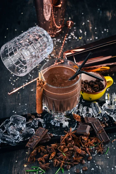 Alcoholic Cocktail Chocolate Rum Black Background Bar — Stock Photo, Image