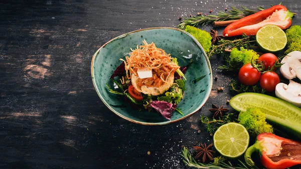 Auberginen Kaviar Mit Feta Und Toastbrot Kalte Snacks Auf Schwarzem — Stockfoto