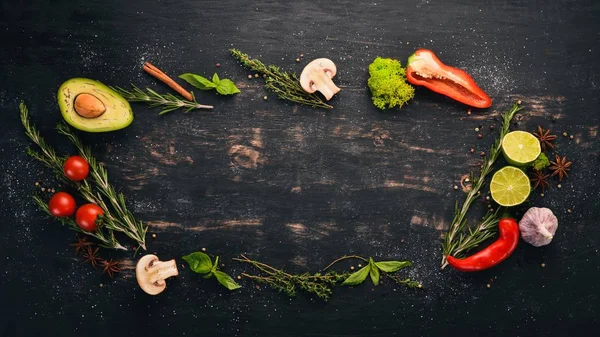 Fondo Cocina Conjunto Especias Verduras Frescas Vista Superior Espacio Libre — Foto de Stock