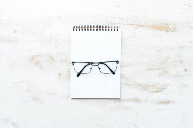 Görüş için gözlük. Okuma gözlükleri. Üst Manzara. Boş kopyalama alanı.