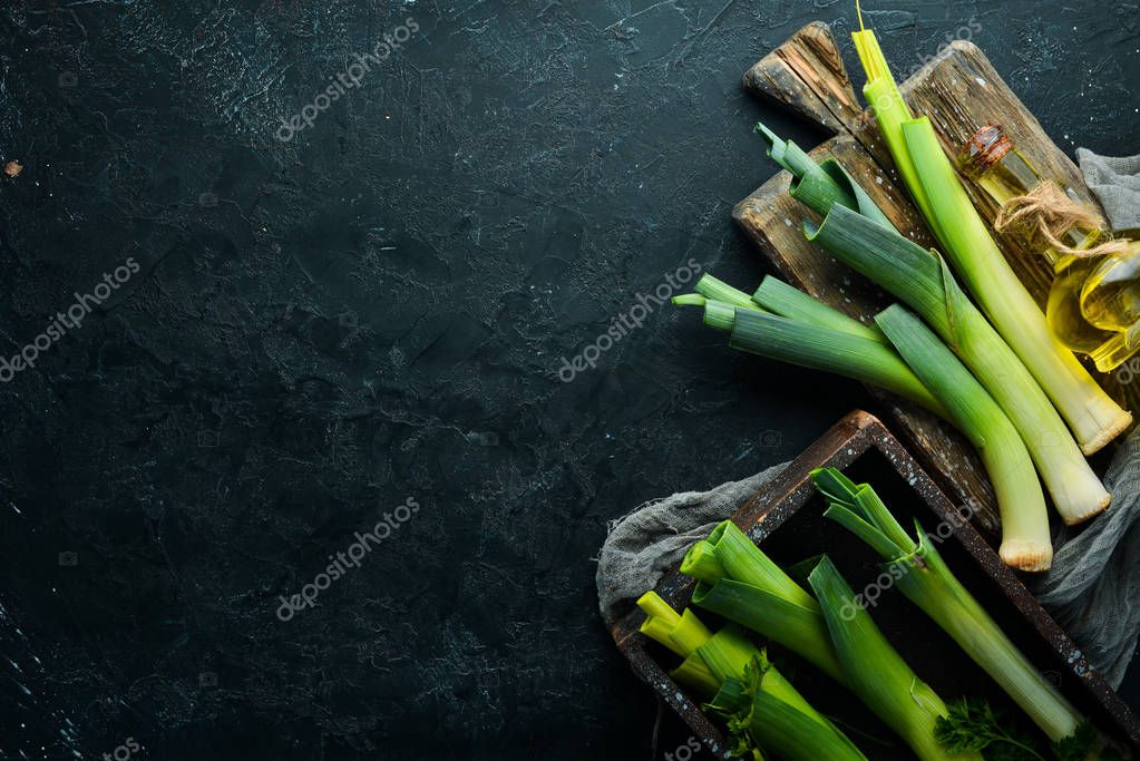 Фото Лук Порей Свежий