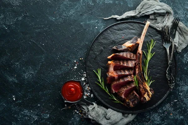 Filete Ternera Parrilla Con Romero Especias Vista Superior Espacio Libre — Foto de Stock