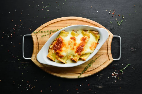 Cannelloni Pâte Cuite Avec Viande Sauce Crème Fromage Cuisine Italienne — Photo